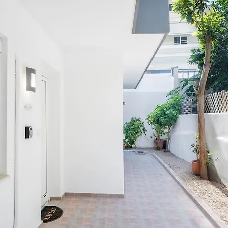 Gio Center * Rhodes City